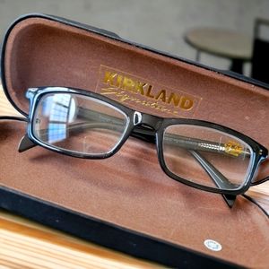 NWT Kirkland Reading Glasses 2.25 with case
